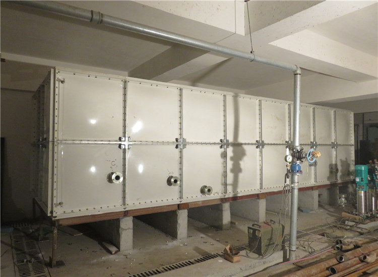 河北唐山玻璃鋼水箱