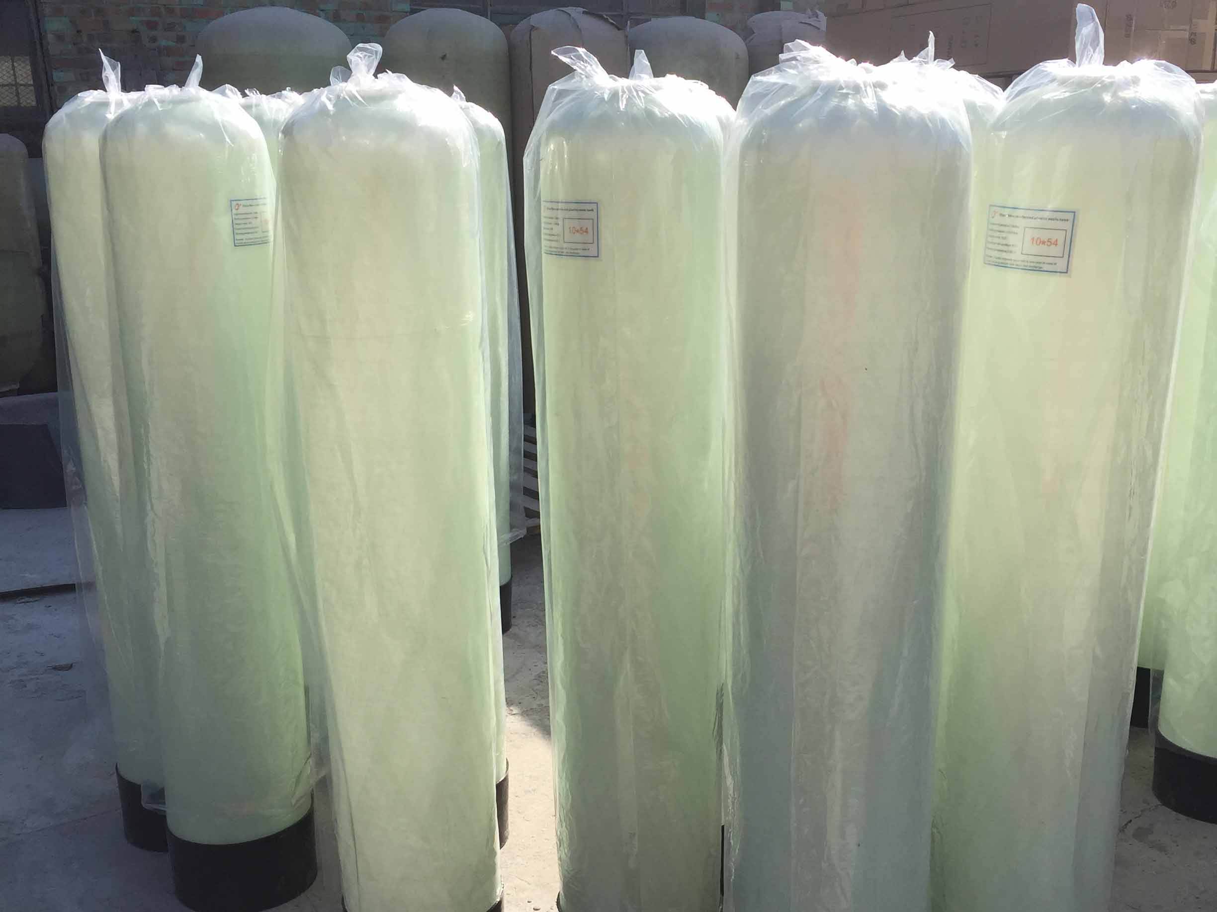 玻璃鋼軟水罐(圖1)