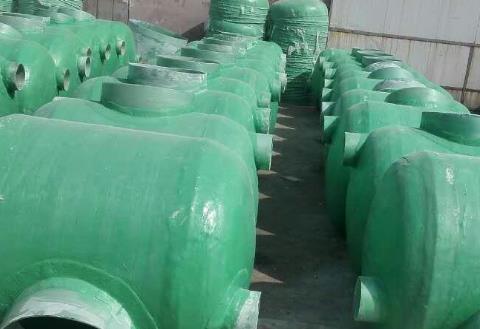 玻璃鋼儲罐選擇哪個廠家訂購性價比高(圖1)